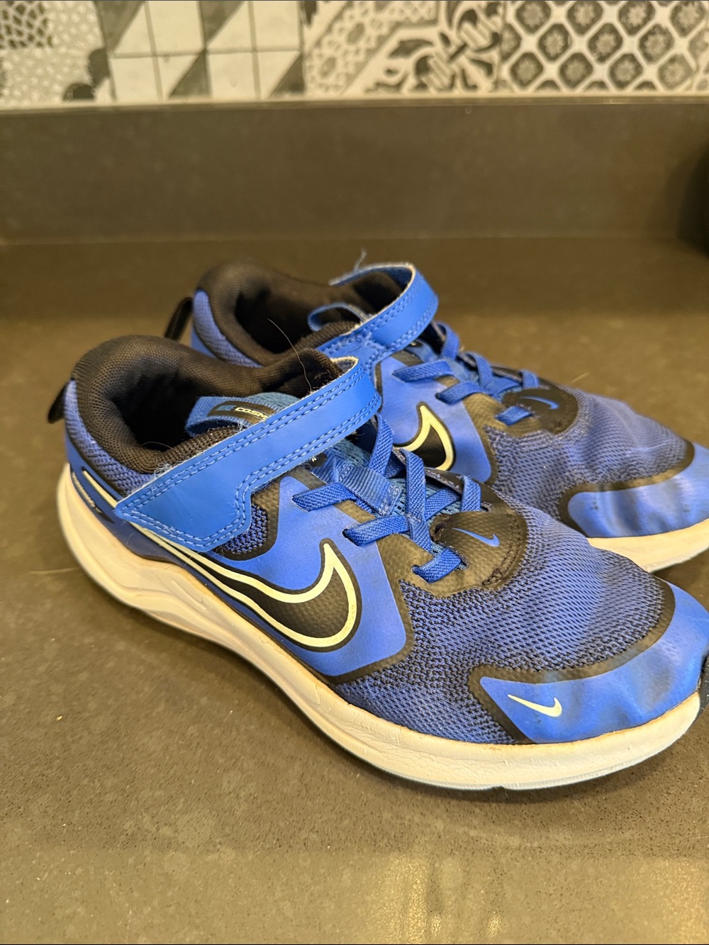Nike Kids Blue and Black Athletic Sneakers with Hook-and-Loop Strap
